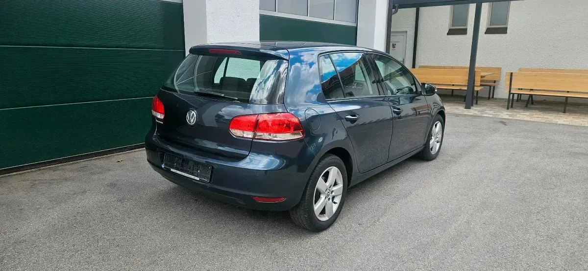 Gebraucht VW Golf VI 80 PS (58 kW) 2010 Blau Limousine
