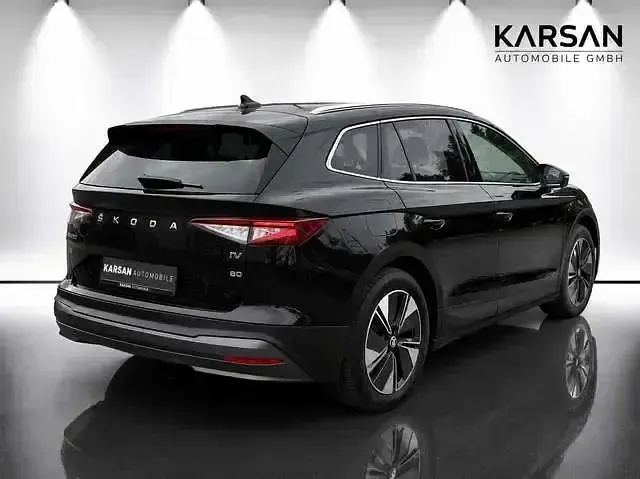 Gebraucht Skoda Enyaq iV Loft 150 kW (204 PS) 2023 Schwarz SUV