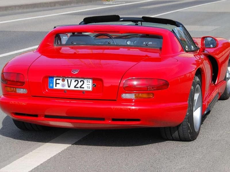 Second-hand Dodge Viper 400 CP (294 kW) 1995 Roșu Cabrio