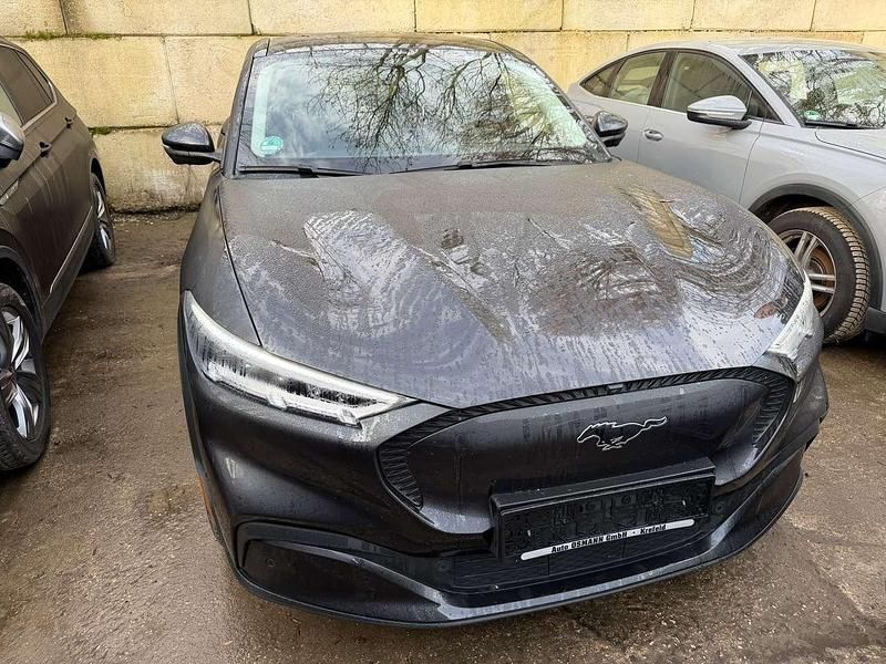 Gebraucht Ford Mustang Mach-E Premium 216 kW (294 PS) 2022 Dark matter/starlight gray SUV