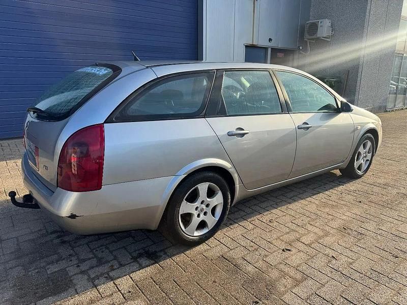 Gebraucht Nissan Primera 116 PS (85 kW) 2003 Silber Limousine