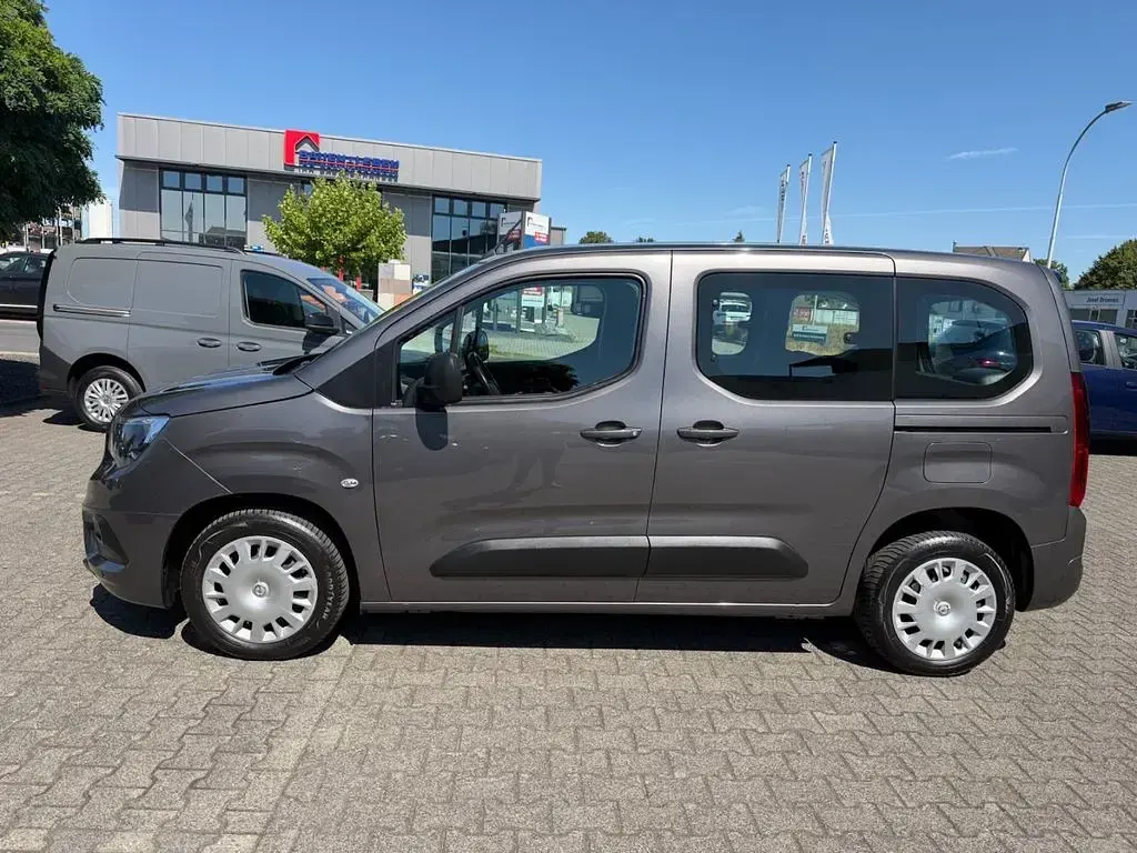 Gebraucht Opel Combo Life 110 PS (80 kW) 2023 Grau SUV