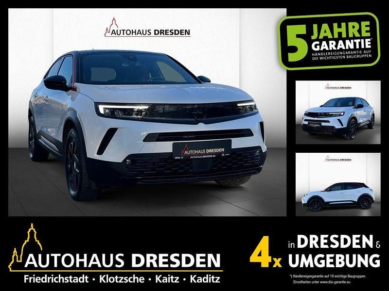 Jade weiss (metallic) Gebraucht 2022 Opel Mokka-e GS Line SUV | 16.990 € (Guter Preis) - Bild 1/4