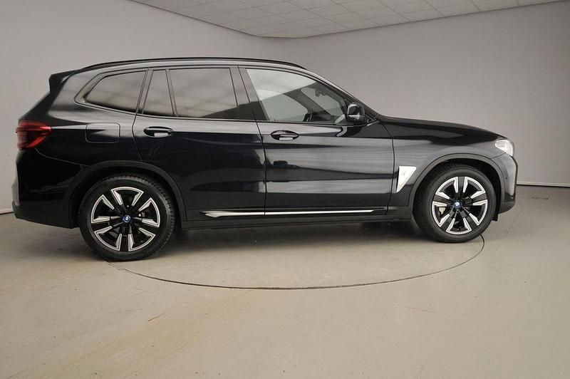Gebraucht BMW iX3 Executive 210 kW (286 PS) 2021 Schwarz SUV