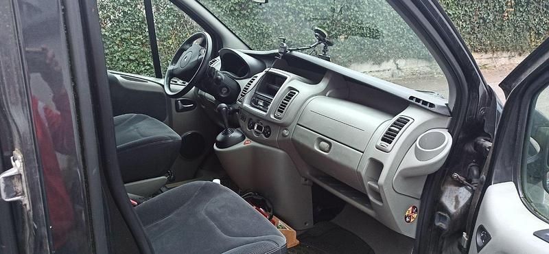 Gebraucht Renault Trafic Black Edition 114 PS (83 kW) 2014 Schwarz Van / Kleinbus