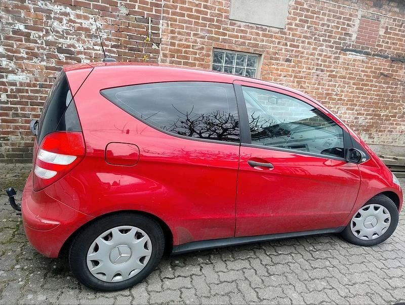 Gebraucht Mercedes A150 95 PS (69 kW) 2006 Rot Kleinwagen