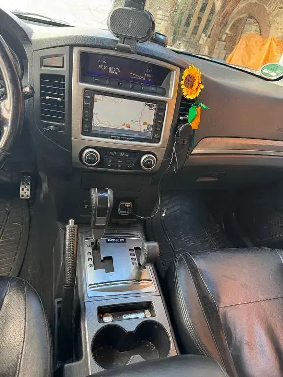 Gebraucht Mitsubishi Pajero Intense 170 PS (125 kW) 2008 Schwarz SUV