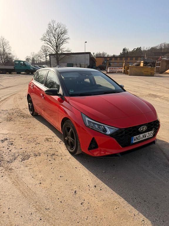 Gebraucht Hyundai i20 Prime 101 PS (74 kW) 2020 Rot Kleinwagen