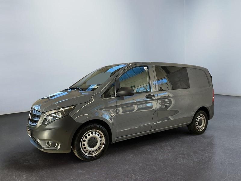 Gebraucht Mercedes Vito 163 PS (119 kW) 2022 Schiefergrau Van