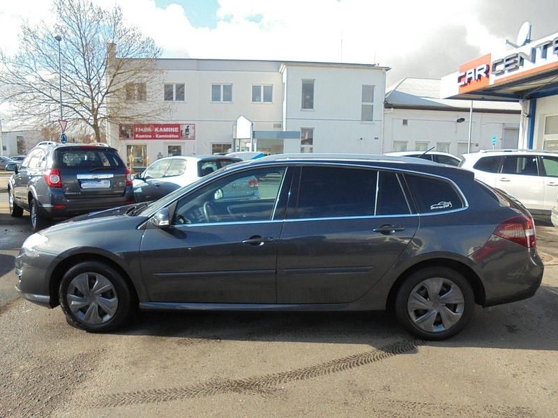 Gebraucht Renault Laguna III Expression 140 PS (102 kW) 2011 Grau Kombi