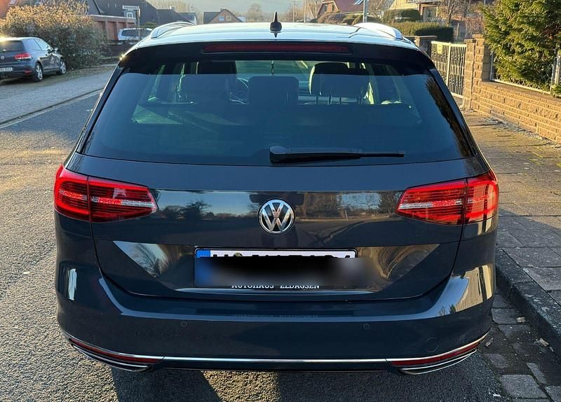 Gebraucht VW Passat Highline 239 PS (175 kW) 2015 Grau Kombi