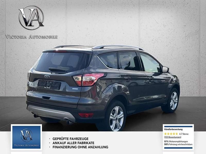 Gebraucht Ford Kuga Trend 120 PS (88 kW) 2018 Grau SUV