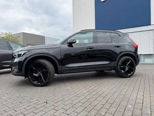 Gebraucht Volvo XC40 120 PS (88 kW) 2025 SUV