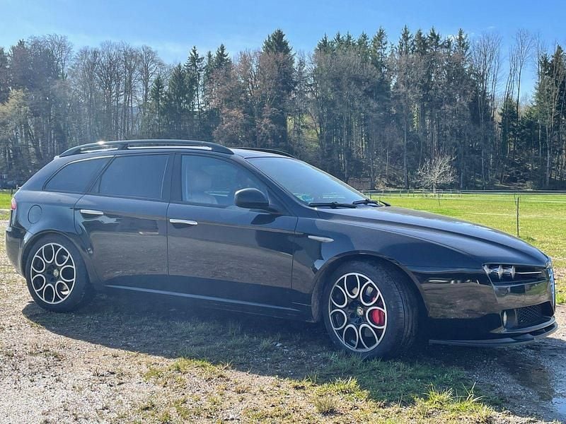 Schwarz Gebraucht 2006 Alfa Romeo 159 Kombi | 6.999 € - Bild 1/4