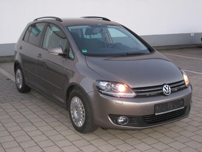 Gebraucht VW Golf Plus Comfortline 122 PS (89 kW) 2009 Braun Van / Kleinbus