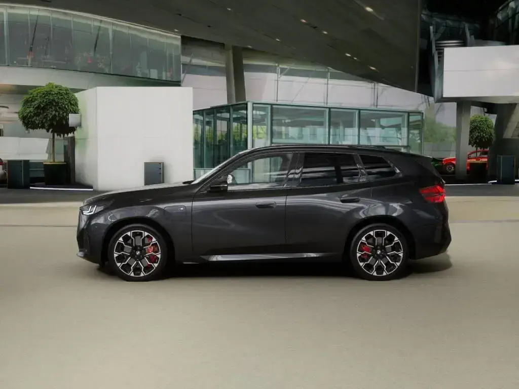 Neu BMW X3 M Sport 190 PS (139 kW) 2026 Grau SUV