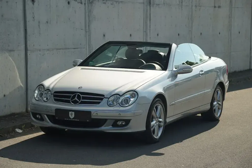Gebraucht Mercedes CLK350 272 PS (200 kW) 2005 Silber Cabrio