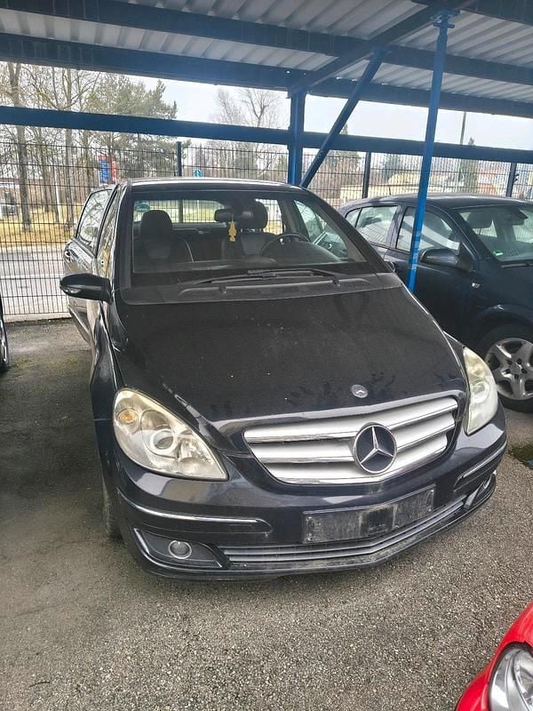 Andere farben Gebraucht 2005 Mercedes B200 Van / Kleinbus | 999 € (Superpreis) - Bild 1/4
