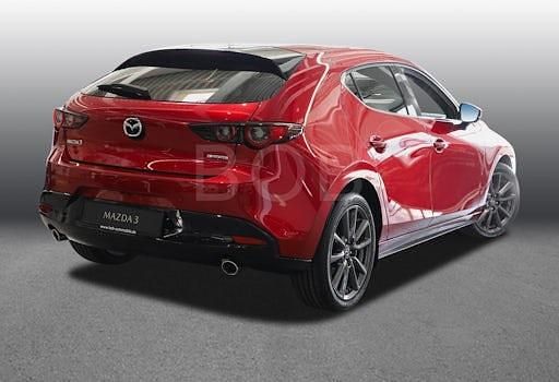 Neu Mazda 3 Exclusive 140 PS (102 kW) 2025 Rot Limousine