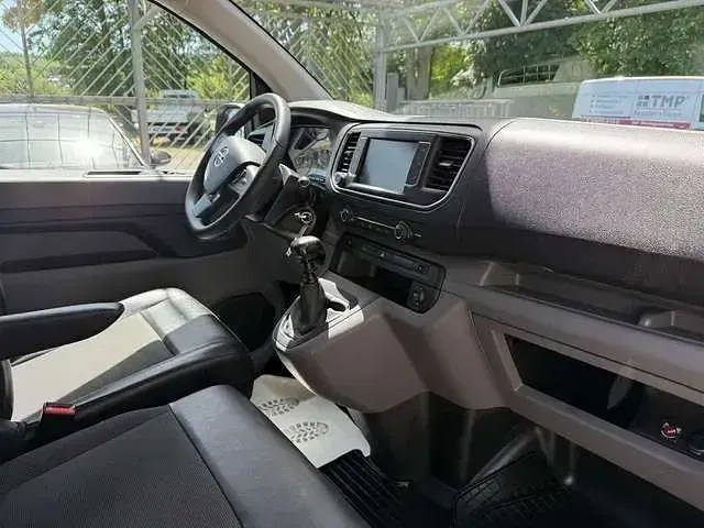 Gebraucht Opel Vivaro-e Combi Edition 122 PS (89 kW) 2022 Weiß Van / Kleinbus