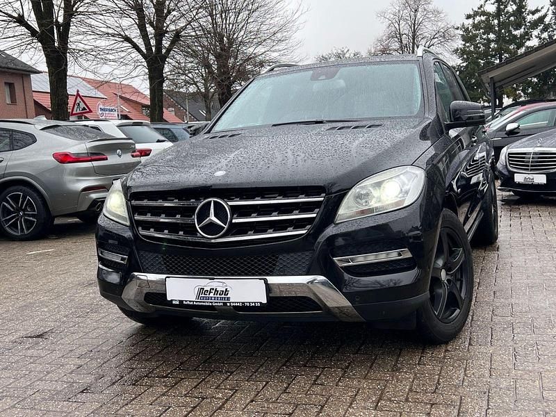 Gebraucht Mercedes ML350 258 PS (189 kW) 2011 Schwarz SUV