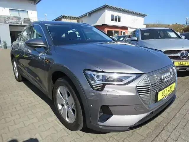 Gebraucht Audi e-tron Sport 300 kW (408 PS) 2020 Taifungrau metallic SUV
