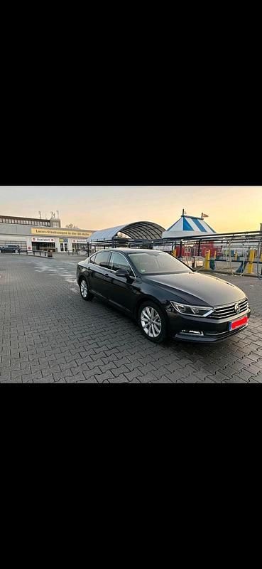 Gebraucht VW Passat 125 PS (91 kW) 2015 Schwarz Limousine