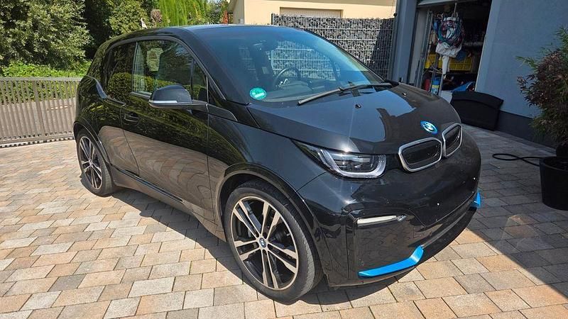 Schwarz Gebraucht 2022 BMW i3 Performance Kleinwagen | 21.399 € (Guter Preis) - Bild 1/4