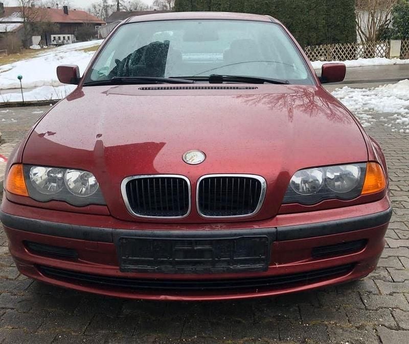 Gebraucht BMW 316 105 PS (77 kW) 1999 Rot Limousine
