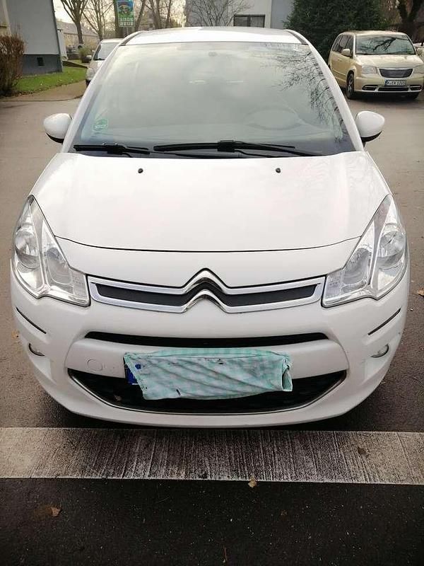 Gebraucht Citroën C3 PureTech 68 PS (50 kW) 2016 Weiß Limousine