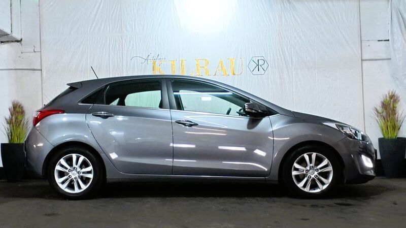 Gebraucht Hyundai i30 110 PS (80 kW) 2012 Grau Limousine