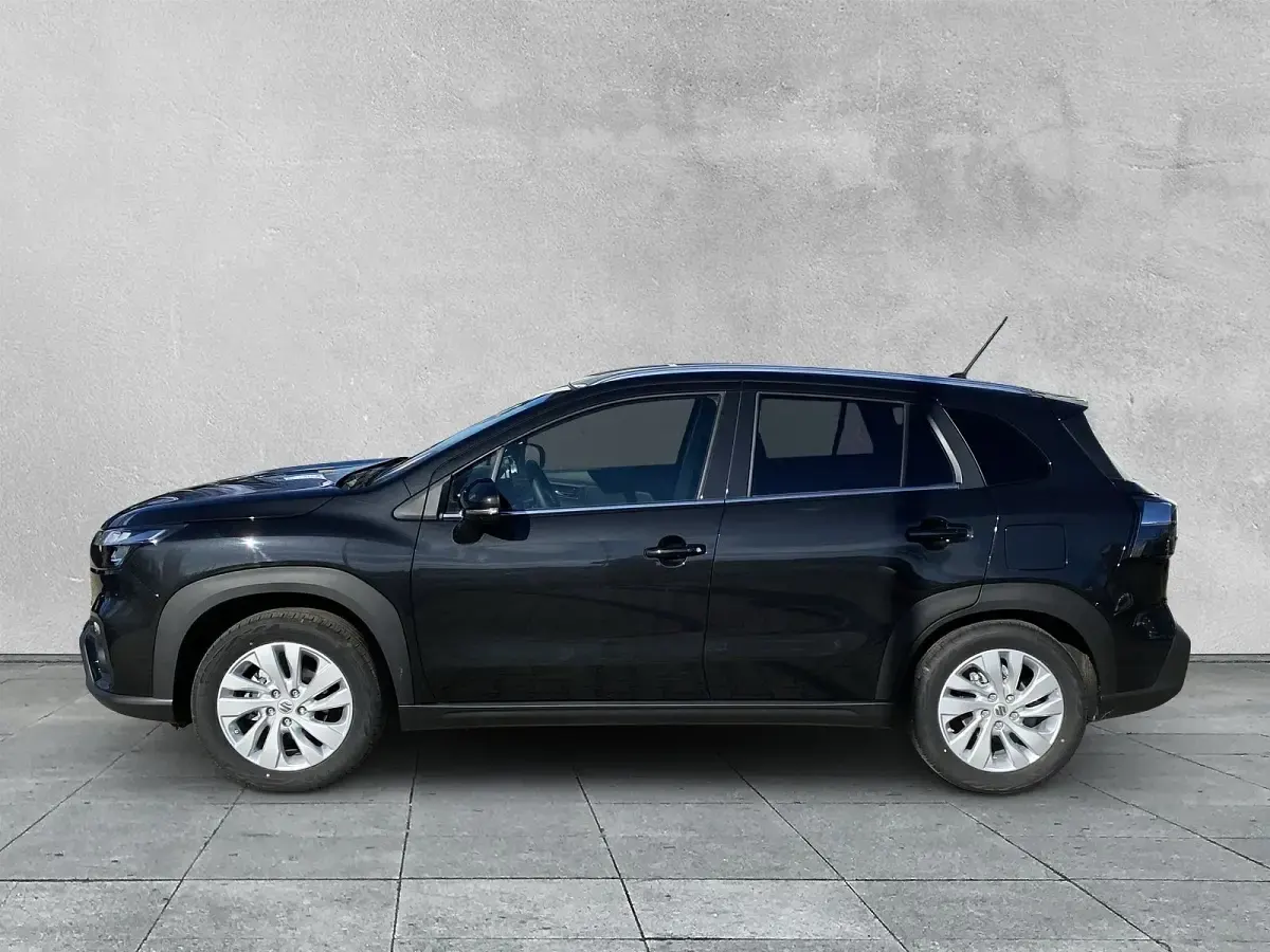 Gebraucht Suzuki SX4 S-Cross Comfort 110 PS (80 kW) 2025 Schwarz SUV