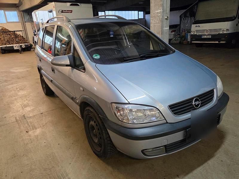 Gebraucht Opel Zafira 125 PS (91 kW) 2001 Silber Van / Kleinbus