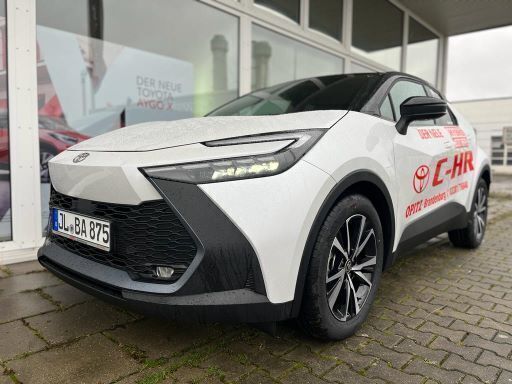 Gebraucht Toyota C-HR Team 140 PS (102 kW) 2023 Weiß SUV