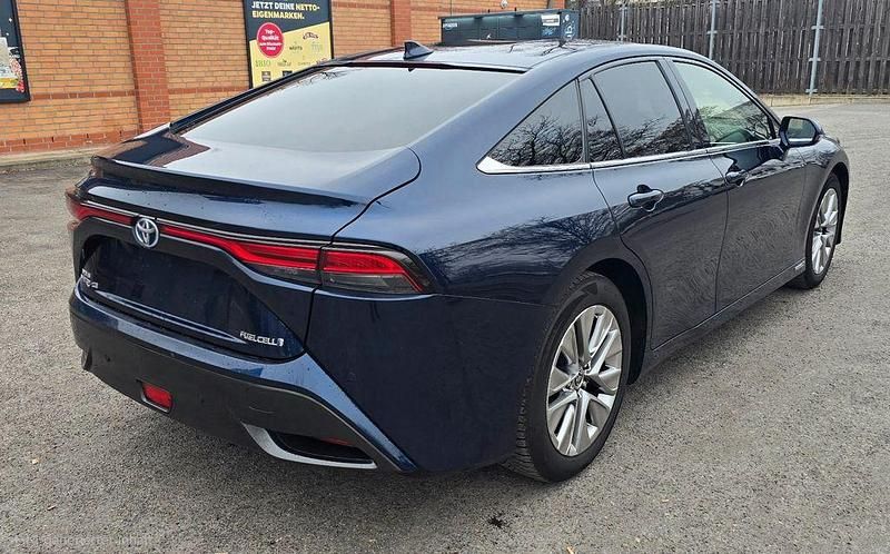 Gebraucht Toyota Mirai 182 PS (133 kW) 2022 Blau Limousine
