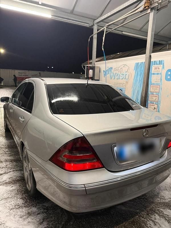 Gebraucht Mercedes C270 Elegance 170 PS (125 kW) 2005 Silber Limousine