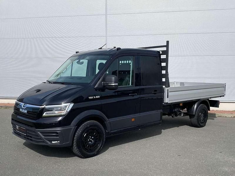 Deep black perleffekt Gebraucht 2024 MAN TGE Van | 63.780 € (Fairer Preis) - Bild 1/4