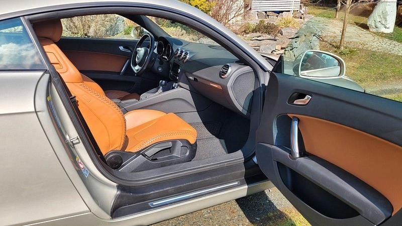 Gebraucht Audi TT Design 170 PS (125 kW) 2012 Beige Coupé