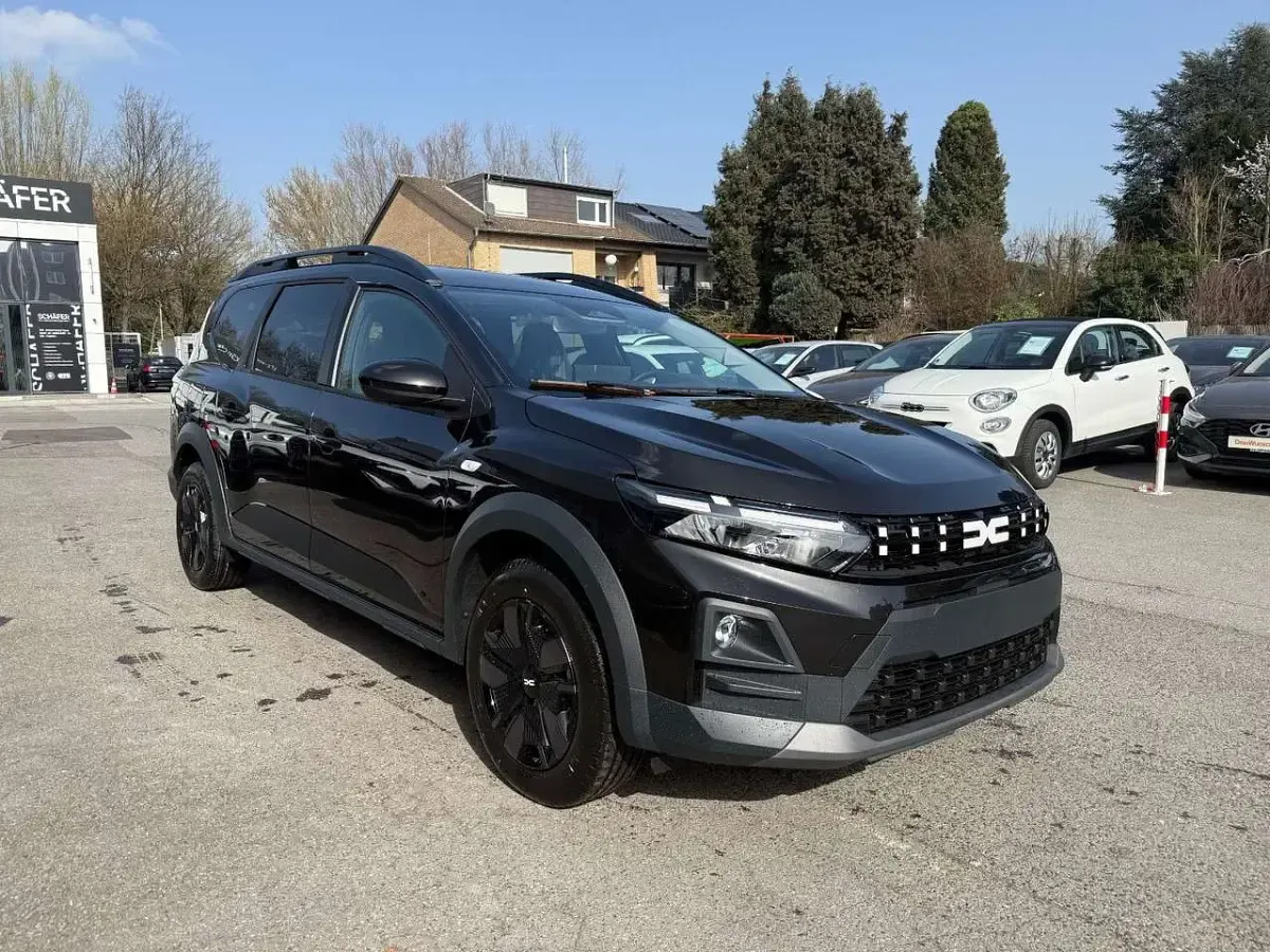 Neu Dacia Jogger Expression 158 PS (116 kW) 2025 Schwarz Van / Kleinbus
