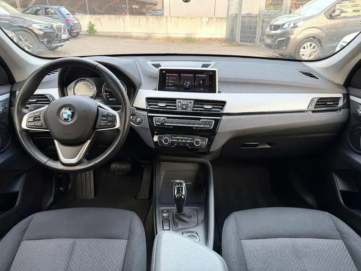 Gebraucht BMW X1 136 PS (100 kW) 2021 Schwarz SUV