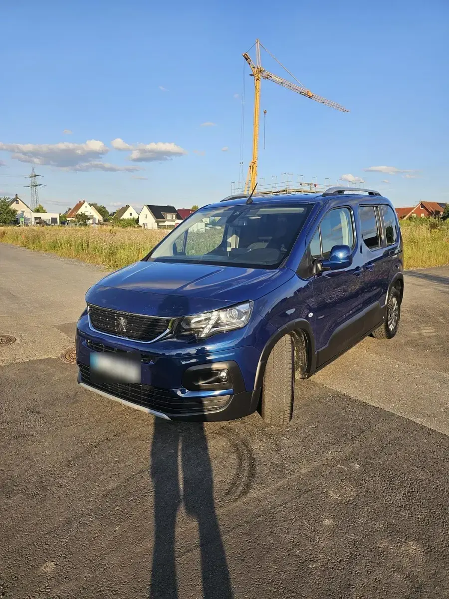 Gebraucht Peugeot Rifter 130 PS (95 kW) 2020 Blau Van / Kleinbus