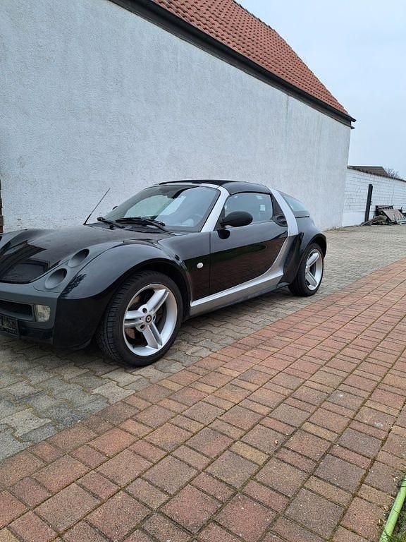 Schwarz Gebraucht 2005 Smart Roadster Cabrio | 4.100 € (Teuer) - Bild 1/4