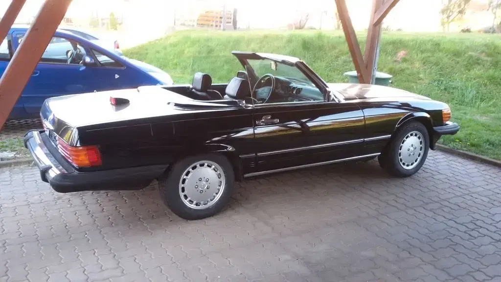 Gebraucht Mercedes 560 227 PS (166 kW) 1987 Schwarz Cabrio