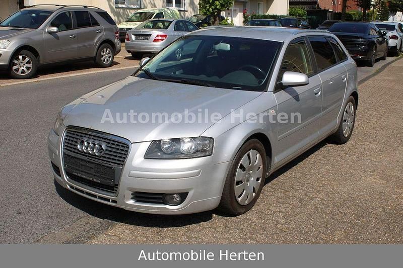 Silber Gebraucht 2007 Audi A3 Sportback Ambiente Limousine | 2.590 € (Superpreis) - Bild 1/4