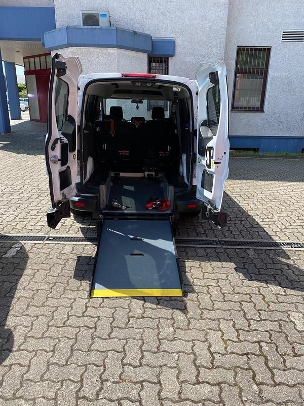 Weiß Gebraucht 2020 Ford Tourneo Connect Van / Kleinbus | 18.000 € (Teuer) - Bild 1/4