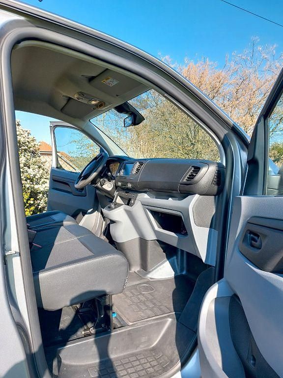 Gebraucht Citroën Jumpy 122 PS (89 kW) 2020 Silber Van / Kleinbus