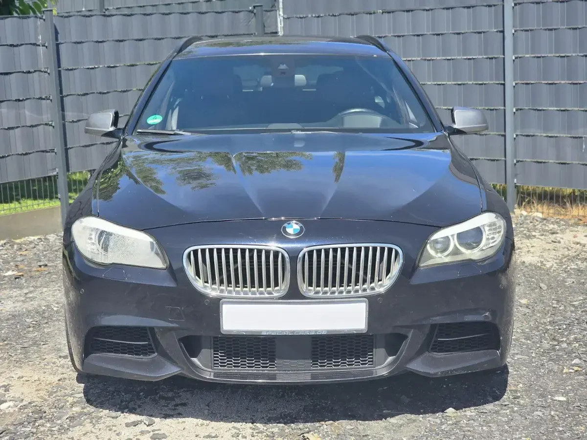 Gebraucht BMW M550 M Sport 381 PS (280 kW) 2012 Schwarz Limousine