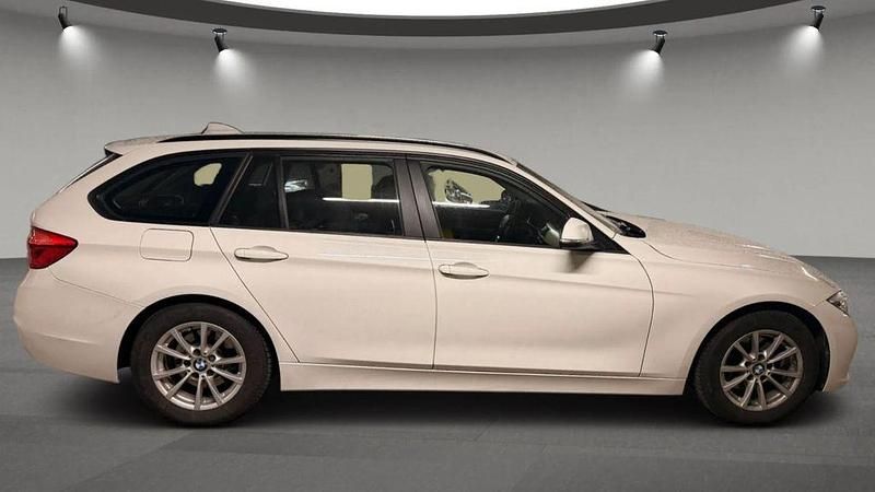 Gebraucht BMW 320 190 PS (139 kW) 2017 Weiß Kombi