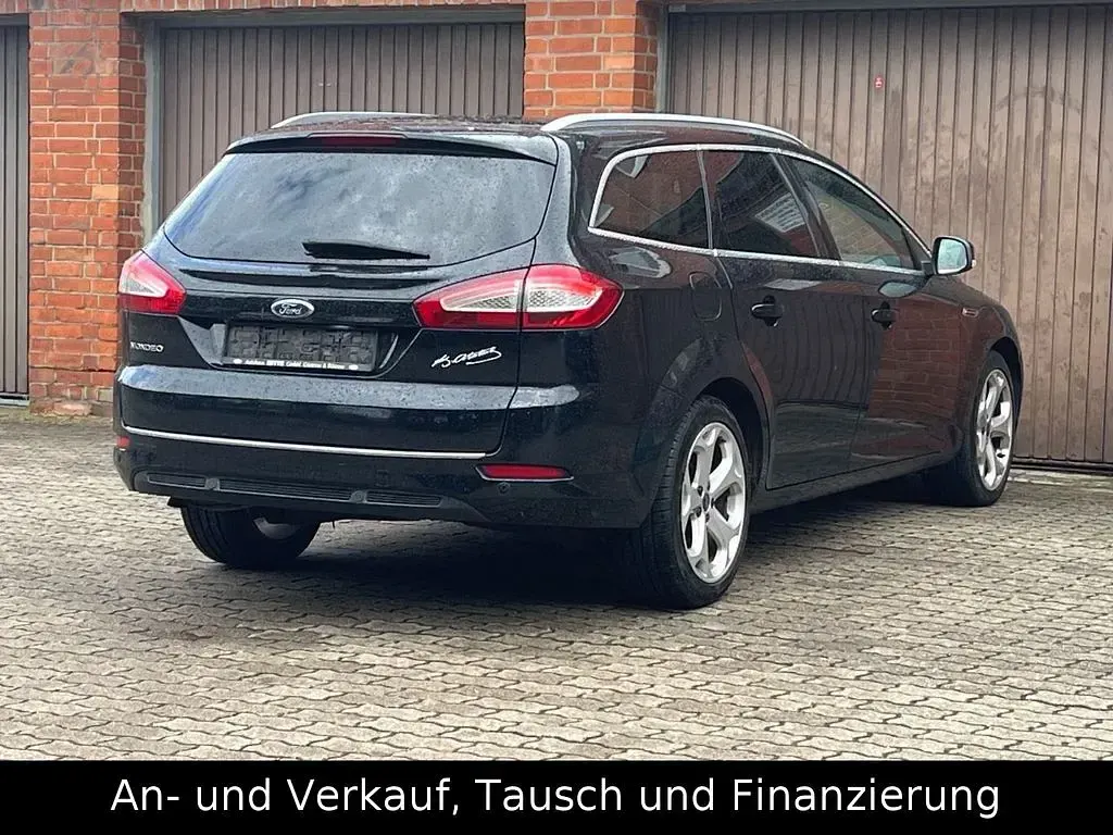 Gebraucht Ford Mondeo Titanium 163 PS (119 kW) 2012 Schwarz Limousine