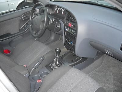 Gebraucht Hyundai Elantra GLS 139 PS (102 kW) 2001 Silber Limousine